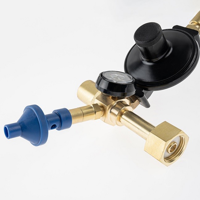 Насадка с манометром и 2 клапанами, гелий/воздух 60/40 и плавного нажатия с отсечным клапаном, 1 шт. Насадка с манометром и 2 клапанами, гелий/воздух 60/40 и плавного нажатия с отсечным клапаном, 1 шт.