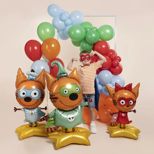 Fa 3D (54''/137 см) Фигура на подставке, Три Кота, Компот, 1 шт. в уп.