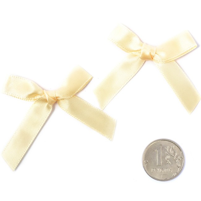 Бантик атласный 3,5см молочный, 100 шт. в уп.